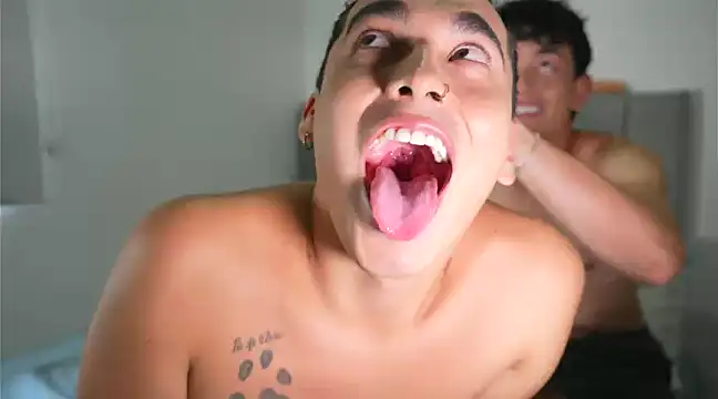 Snapshot of Dual_seductionn chatting on 03-09-25, 10:08 Dual seductionn online show from 03-09-25, 10:08