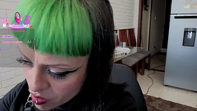 freyaa sorcerees online show from 11-13-25, 03:05