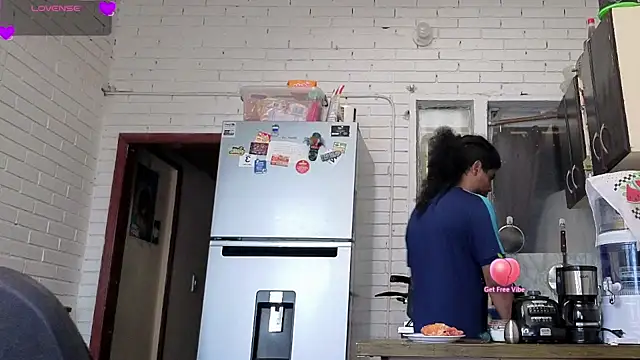 freyaa sorcerees online show from 09-21-25, 08:36