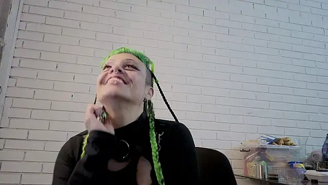 freyaa sorcerees online show from 10-26-25, 02:01