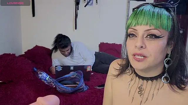 freyaa sorcerees online show from 11-24-25, 07:58