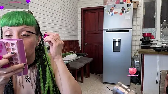 freyaa sorcerees online show from 10-04-25, 06:53