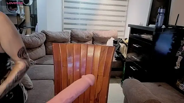 freyaa sorcerees online show from 02-25-26, 05:51