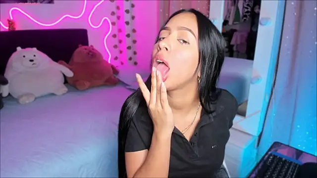 Vickysth online show from 10-21-25, 10:53