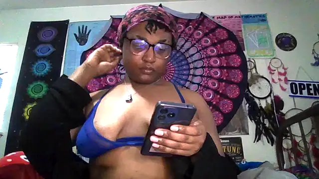 Snapshot of GardeniaFields chatting on 02-28-26, 09:58 GardeniaFields online show from 02-28-26, 09:58