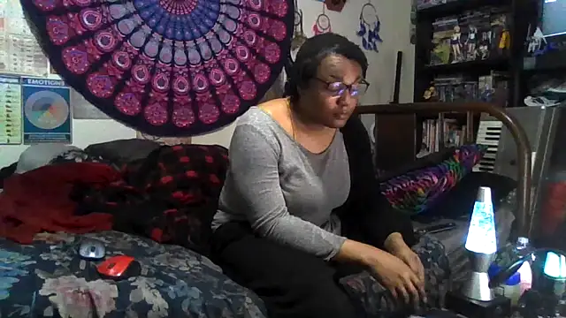 GardeniaFields online show from 11-14-25, 05:11