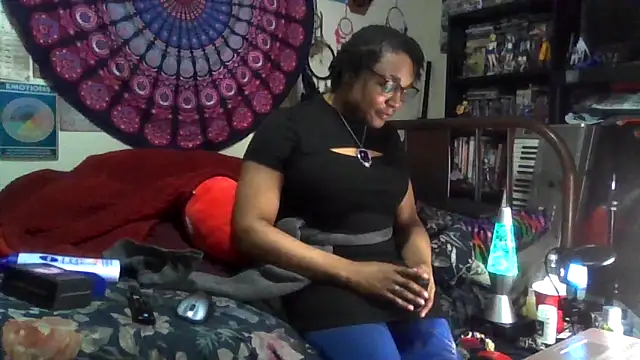 GardeniaFields online show from 12-22-25, 12:22