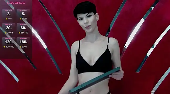 Snapshot of Roxxy_Rouge chatting on 03-15-25, 11:39 Roxxy Rouge online show from 03-15-25, 11:39