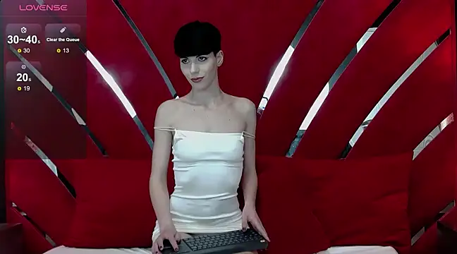 Snapshot of Roxxy_Rouge chatting on 03-21-25, 11:34 Roxxy Rouge online show from 03-21-25, 11:34