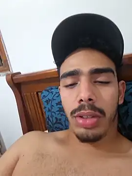 Snapshot of MATANAN31 chatting on 11-15-25, 06:34 MATANAN31 online show from 11-15-25, 06:34