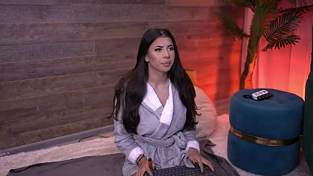 TanyaVonDe online show from 11-11-25, 05:52