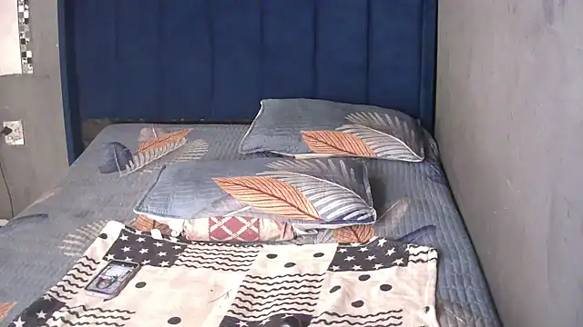 SexyShybarbie online show from 12-15-25, 04:40