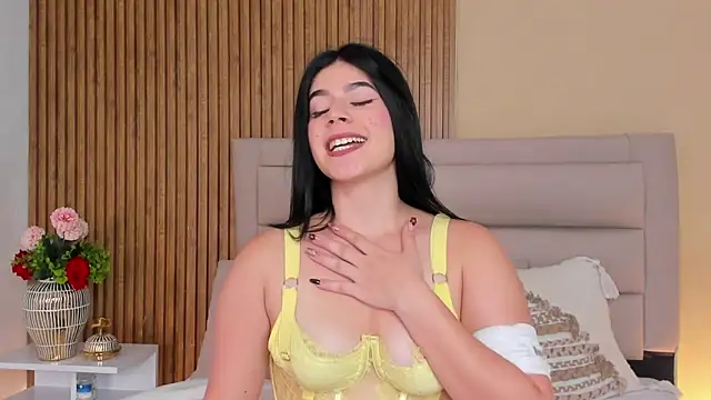 FatimaEvans online show from 12-19-25, 09:28