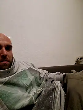 Snapshot of Smokeym123 chatting on 03-12-25, 11:44 Smokeym123 online show from 03-12-25, 11:44