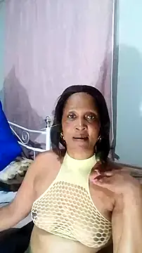 Snapshot of JuicyBigClitt chatting on 10-17-25, 07:59 JuicyBigClitt online show from 10-17-25, 07:59