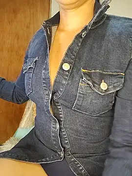 hotsexass online show from 09-17-25, 09:17