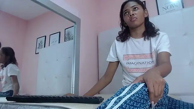 willow smitt online show from 09-30-25, 12:33