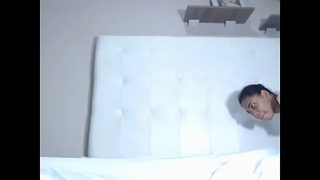 willow smitt online show from 09-14-25, 12:49