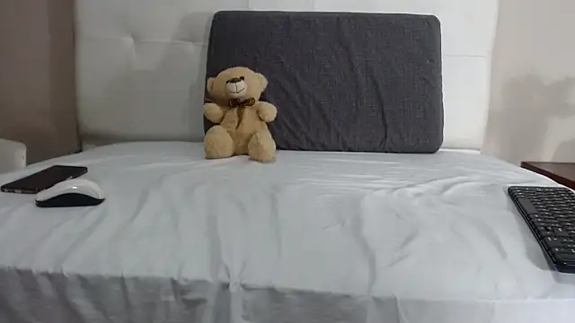 willow smitt online show from 10-04-25, 12:28