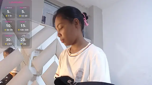 willow smitt online show from 03-14-26, 02:01