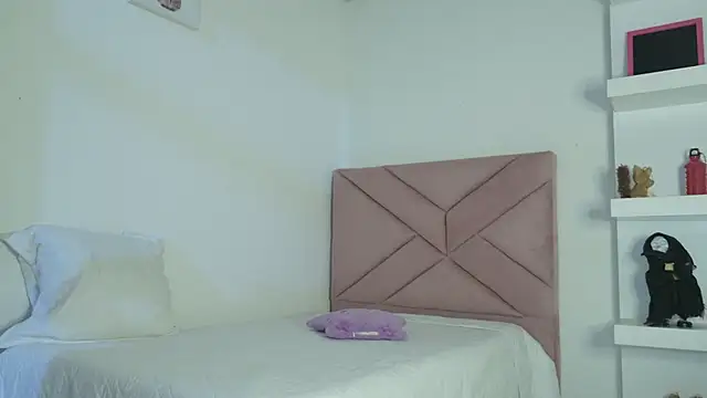 eva sin18 online show from 05-14-26, 11:13
