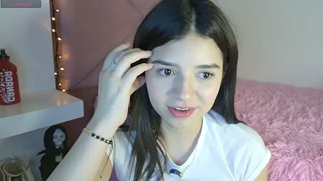 Snapshot of eva_sin18 chatting on 02-26-26, 11:27 eva sin18 online show from 02-26-26, 11:27