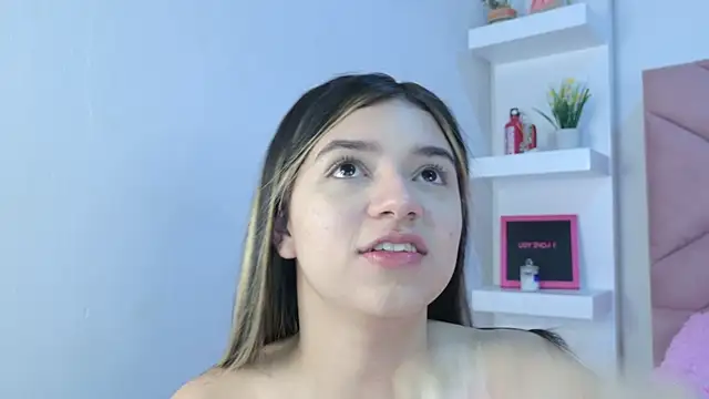 Snapshot of eva_sin18 chatting on 09-18-25, 11:19 eva sin18 online show from 09-18-25, 11:19
