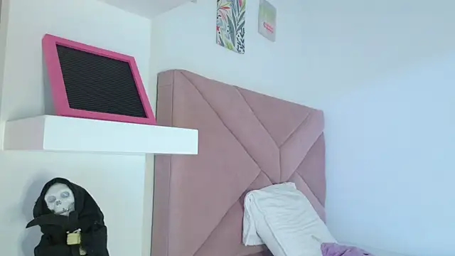 eva sin18 online show from 06-03-26, 11:31