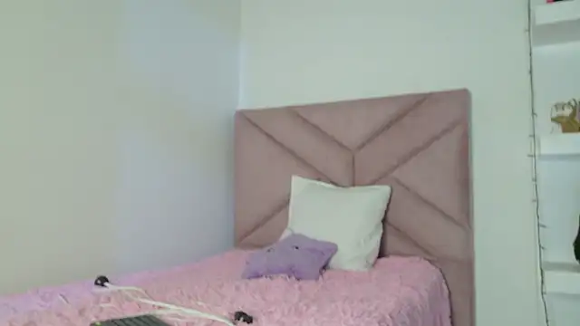 eva sin18 online show from 05-06-26, 11:42