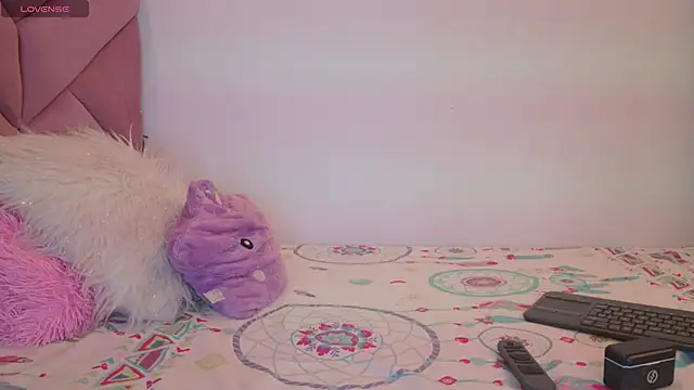 Snapshot of eva_sin18 chatting on 02-20-26, 11:17 eva sin18 online show from 02-20-26, 11:17