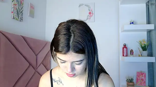 Snapshot of eva_sin18 chatting on 10-12-25, 12:34 eva sin18 online show from 10-12-25, 12:34