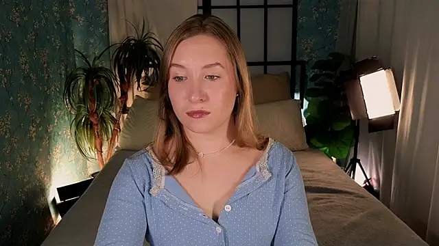 Snapshot of saint_trisha chatting on 06-12-26, 08:17 saint trisha online show from 06-12-26, 08:17