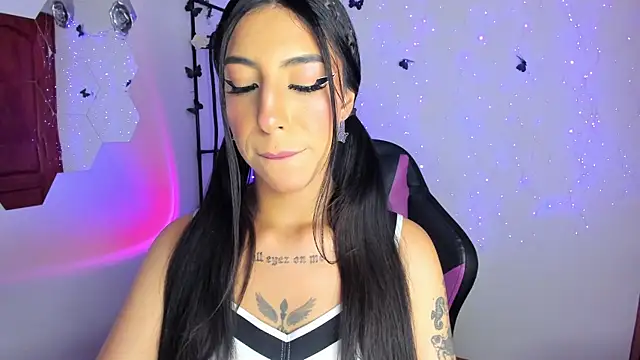 Snapshot of Kendramillerr_1 chatting on 03-18-25, 11:09 Kendramillerr 1 online show from 03-18-25, 11:09