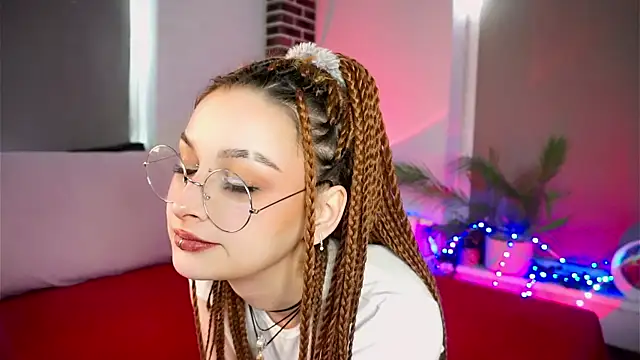 WilonaBiddix online show from 03-11-25, 11:12