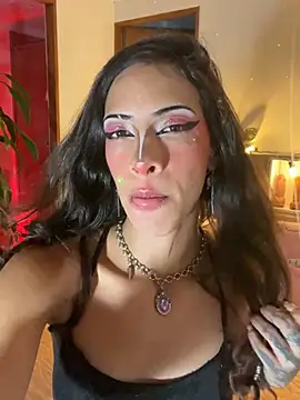 Lia Valmont online show from 04-03-26, 02:40