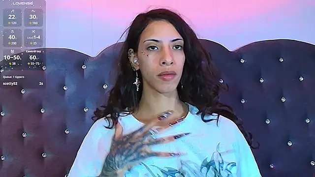 Lia Valmont online show from 12-13-25, 08:04