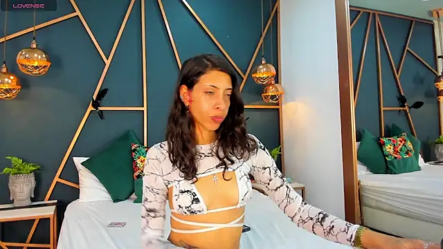 Lia Valmont online show from 03-07-26, 03:50