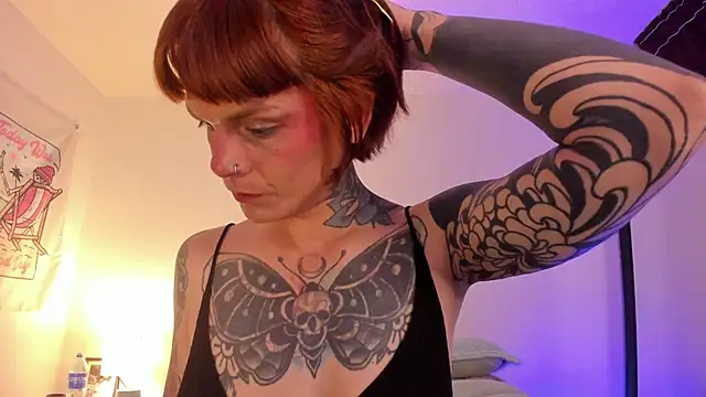 Alessamoth online show from 02-23-26, 05:35