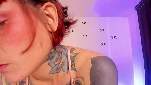 Alessamoth online show from 07-08-26, 05:57