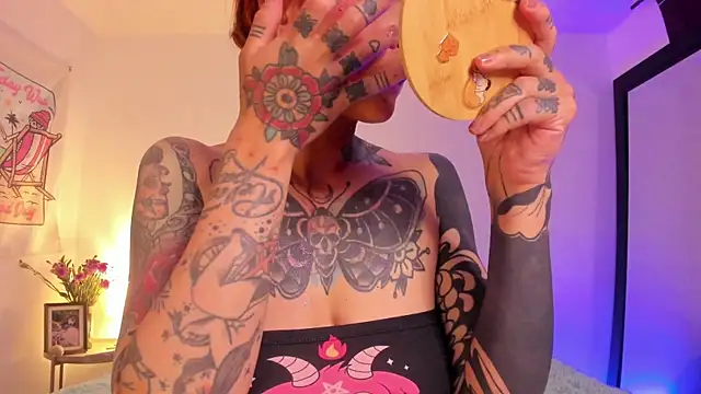 Alessamoth online show from 02-06-26, 06:37