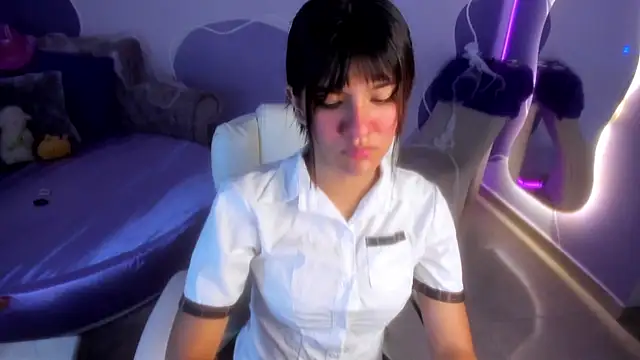 auroracute02 online show from 10-07-25, 01:23