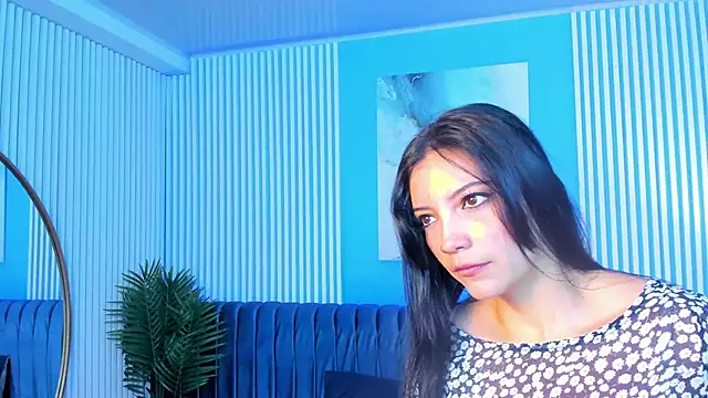 roxy hell online show from 10-27-25, 12:39