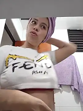 Snapshot of Nathaly_12 chatting on 07-15-26, 09:16 Nathaly 12 online show from 07-15-26, 09:16