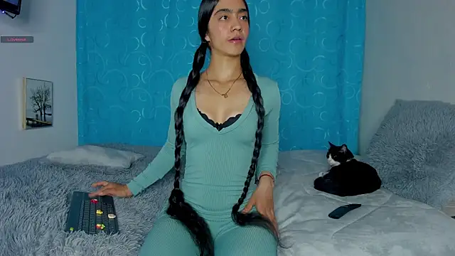 Snapshot of lizeth_sweet chatting on 05-22-26, 01:14 lizeth sweet online show from 05-22-26, 01:14