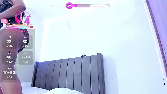 NAOMMII  online show from 10-05-25, 03:03