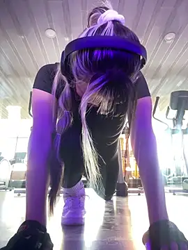 VictoriaGerard Pink online show from 09-22-25, 01:06