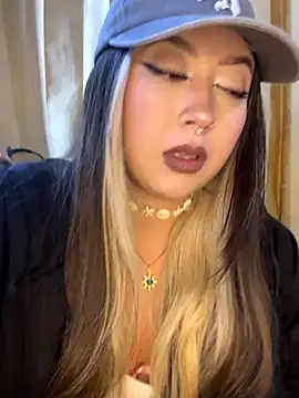 VictoriaGerard Pink online show from 09-12-25, 12:55