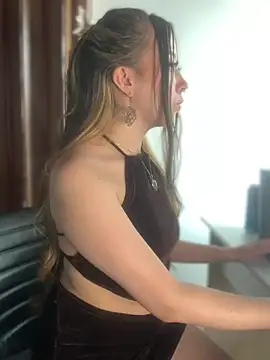 VictoriaGerard Pink online show from 03-19-25, 05:17