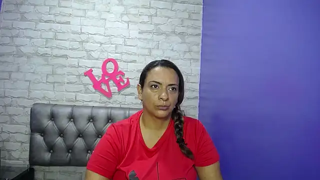 Milf-Prettyboobs online show from 05-07-26, 05:16