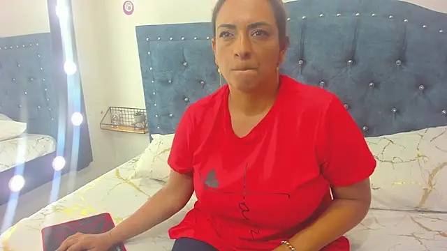 Milf-Prettyboobs online show from 03-19-26, 09:26